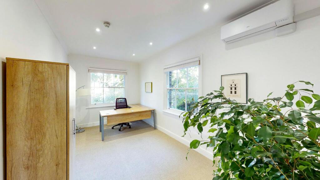 60PembrokeRoad Kensington W8 office to let west London office 1.jpg