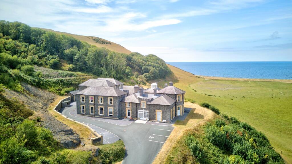 Main image of property: Plas Tanybwlch, Rhydyfelin, SY23