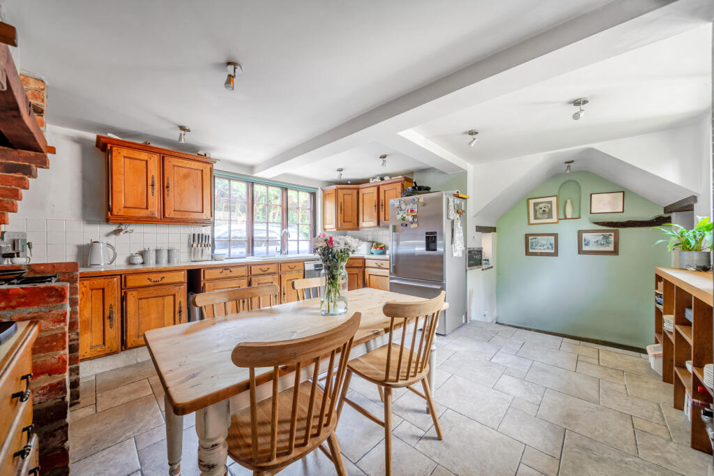 House in Chichester, Easebourne - More