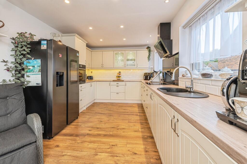 House in Kirklees, West Yorkshire - View 5