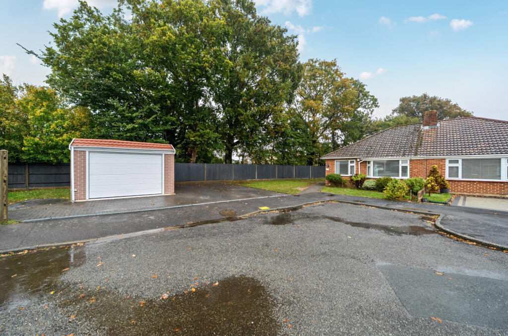 Main image of property: Belmont Close, Stubbington, Fareham, Hampshire, PO14