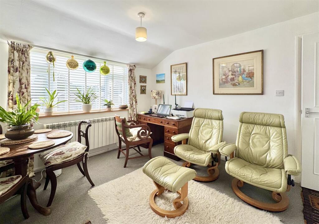 Apartment in Gloucester - View 5