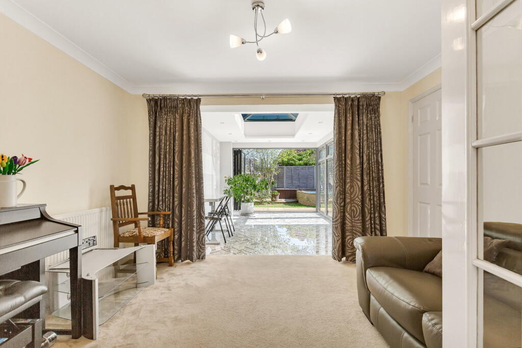 House in Milton Keynes - View 4
