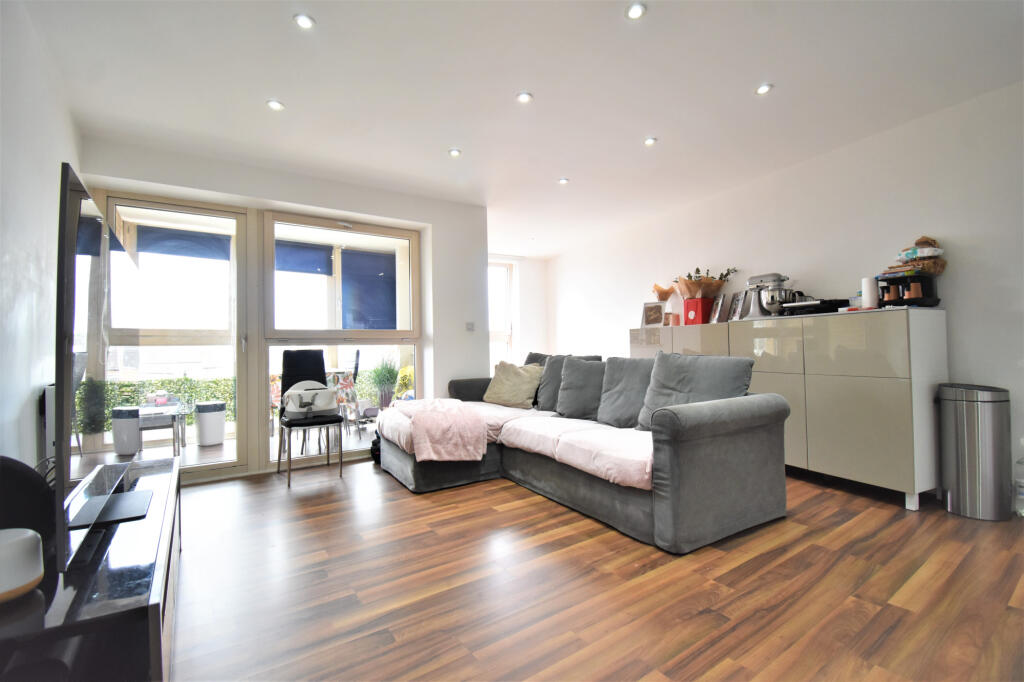 Main image of property: 5 Station Road, London, NW4