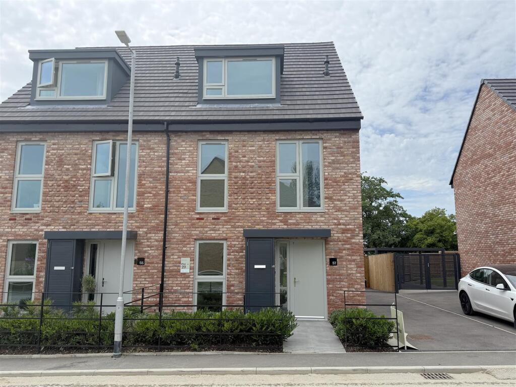 Main image of property: Cynefin, Horwich