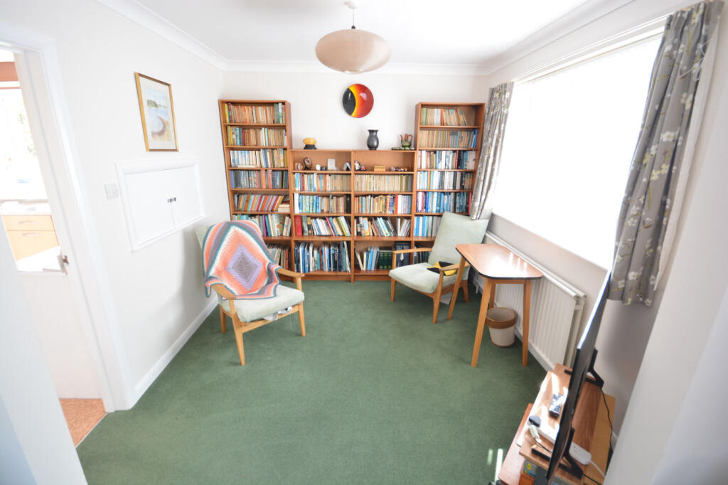 House in Merley, Hillbourne, Broadstone - More