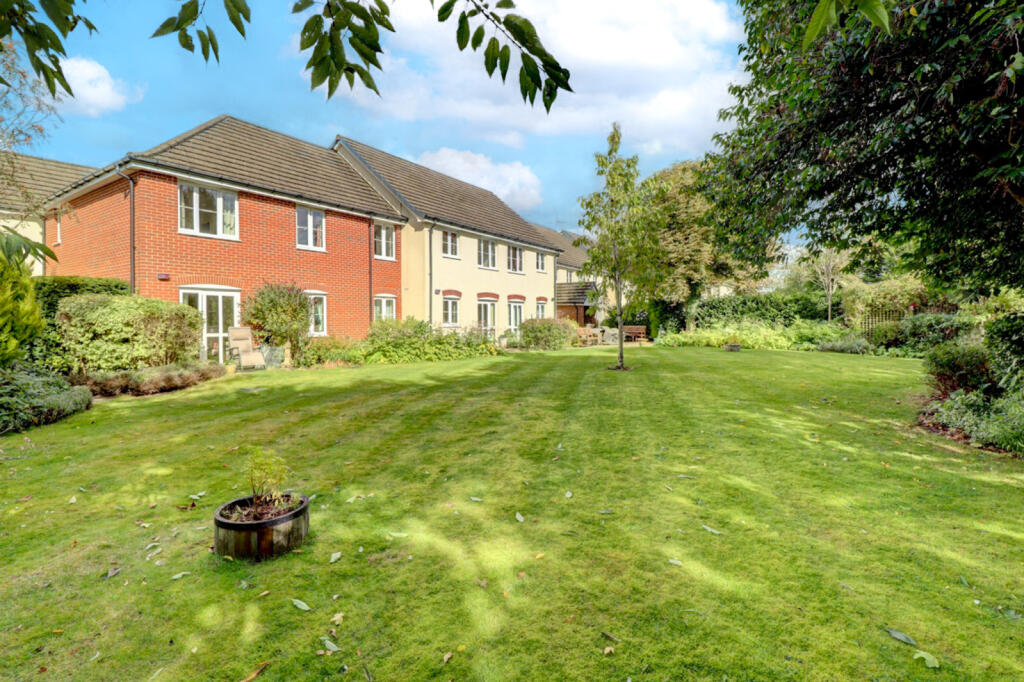 Main image of property: Penn Road, Hazlemere, High Wycombe, Buckinghamshire, HP15