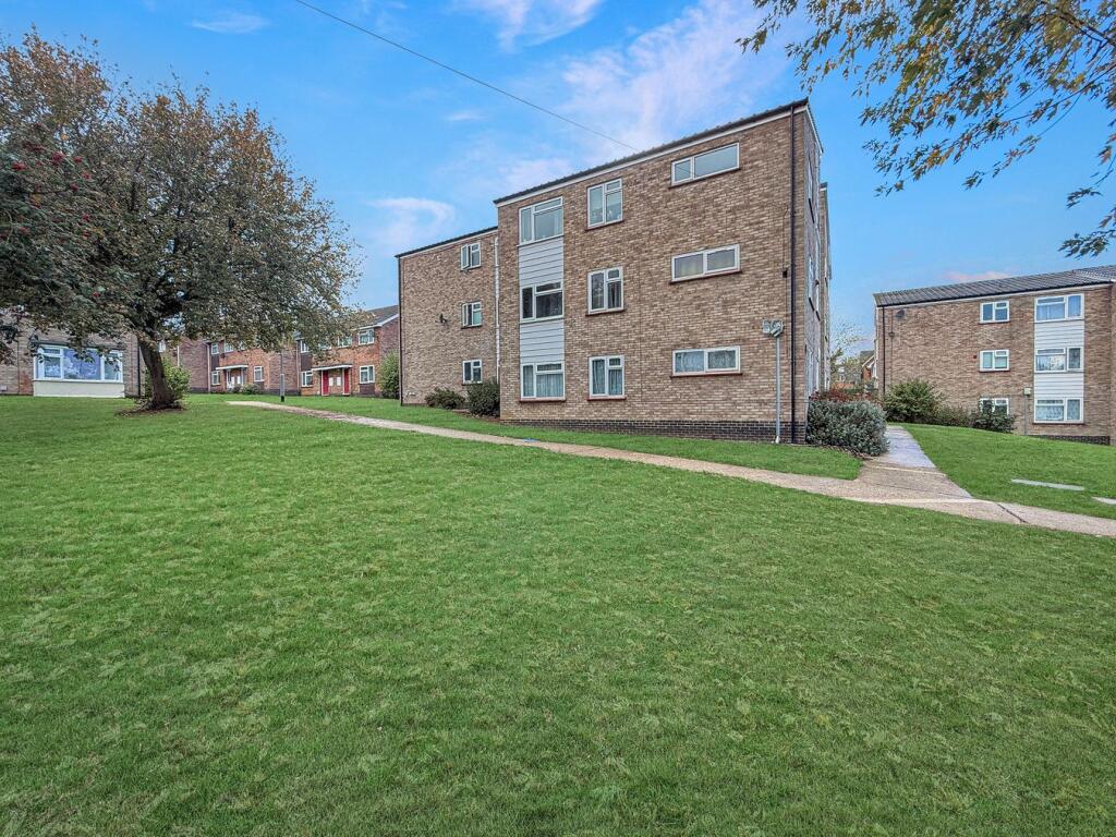1-bed flat on Rifle Hill, Braintree, CM7, £130,000
