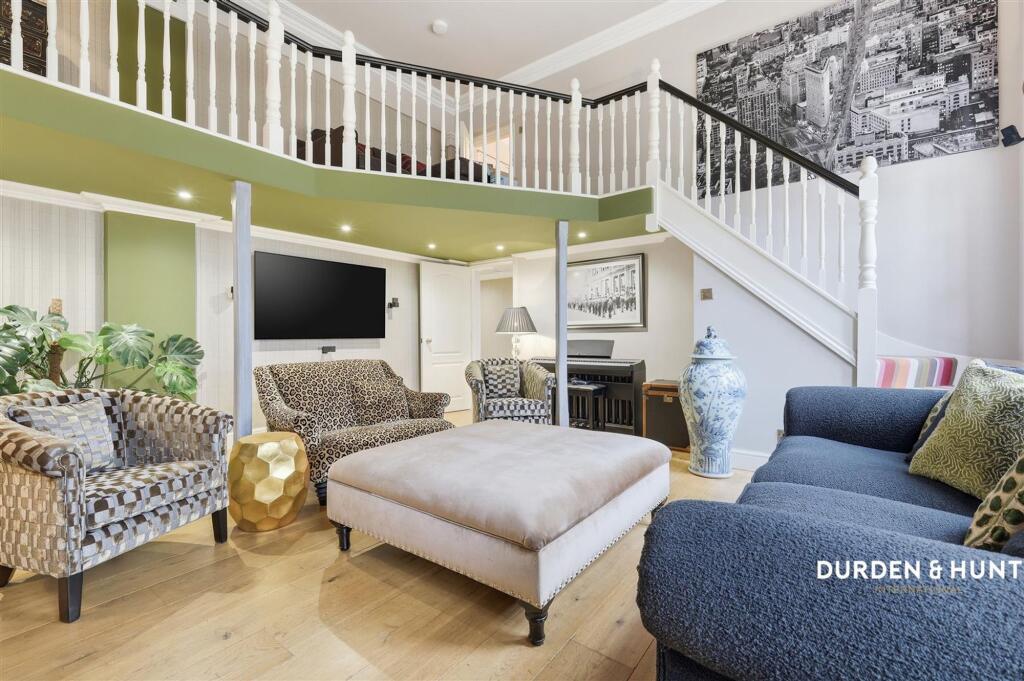 Apartment in Chelmsford - View 5