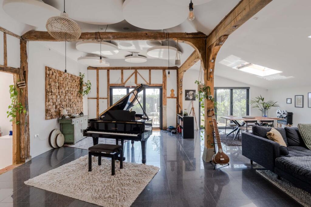 Main image of property: Little Waltham, Chelmsford, Essex, CM3
