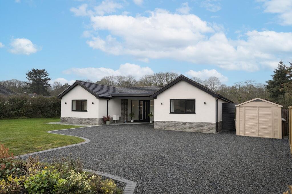 Main image of property: Kooyong Close, East Wellow, Romsey, SO51