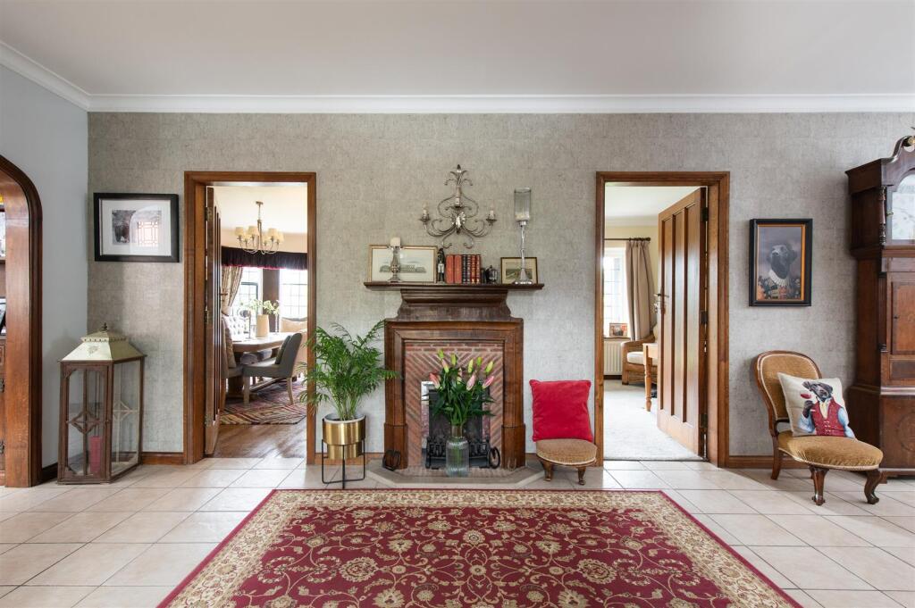 House in Dudley - View 5