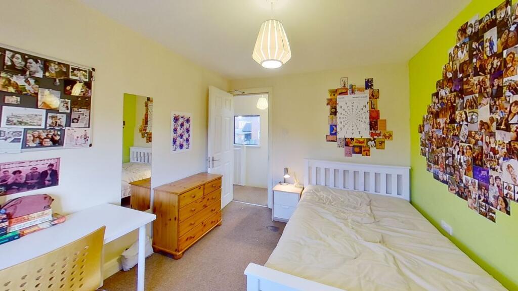 Main image of property: Cabell Road, Guildford, GU2 8JG