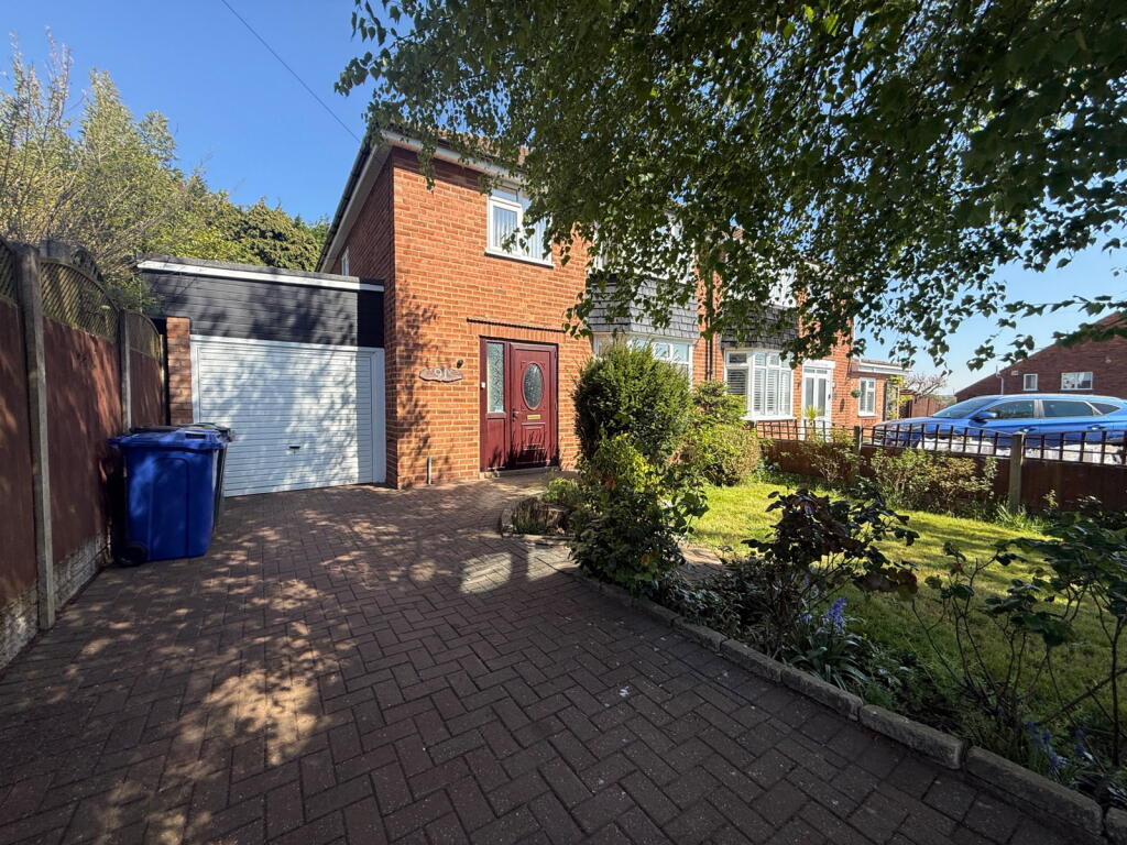 Main image of property: Meriden Avenue, Wollaston, Stourbridge, DY8 4QR