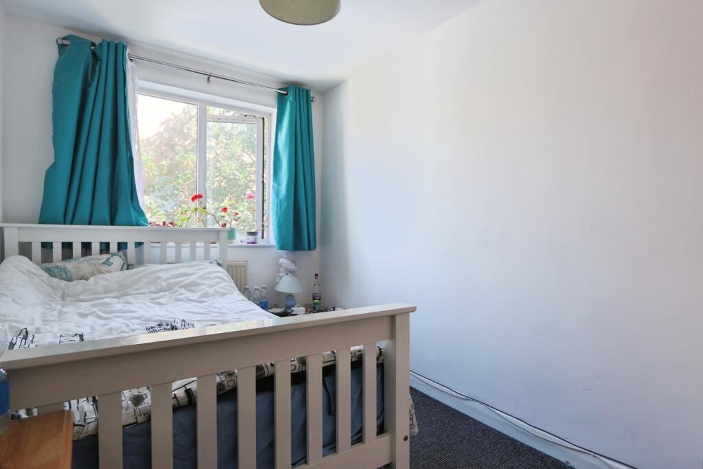 House in Hull, Newland - More