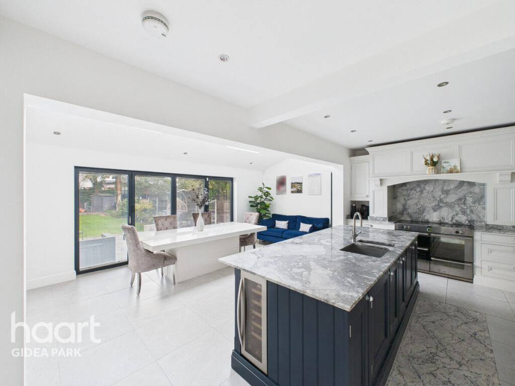 Main image of property: Western Avenue, Gidea Park, RM2 6EH