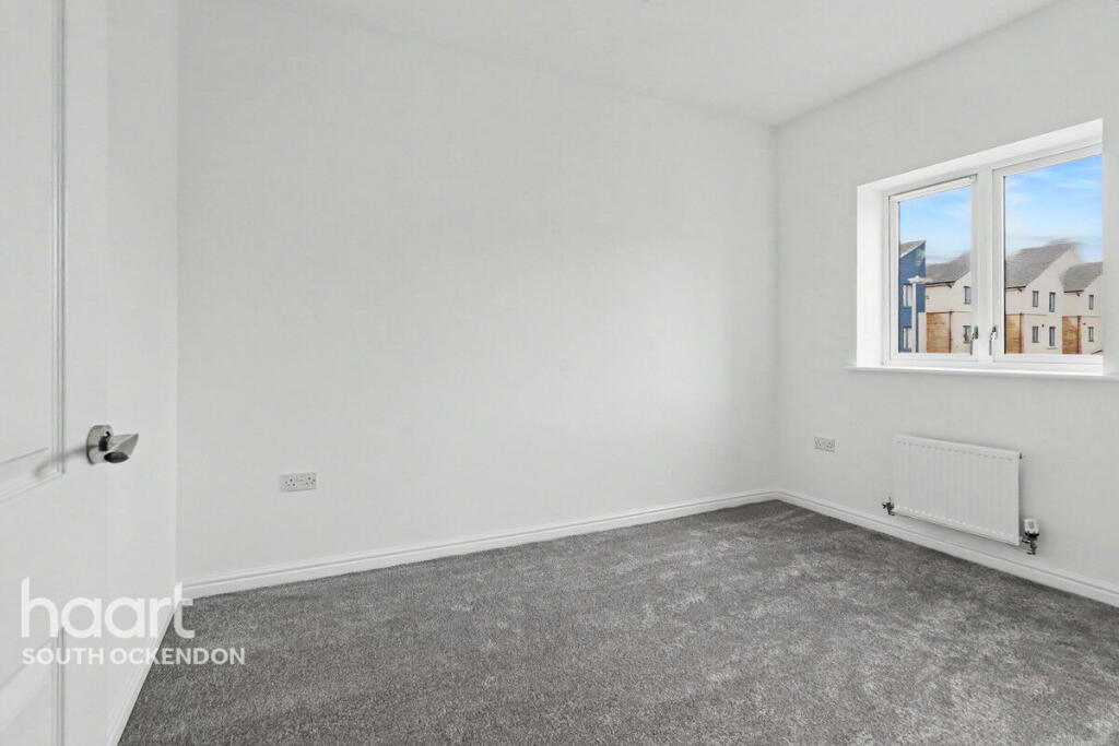 House in Aveley, Essex - View 5