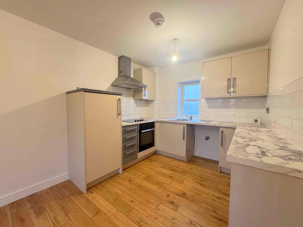 Additional image 7 of Flat 2, 224 Wakefield Road, Drighlington, BD11 1ED