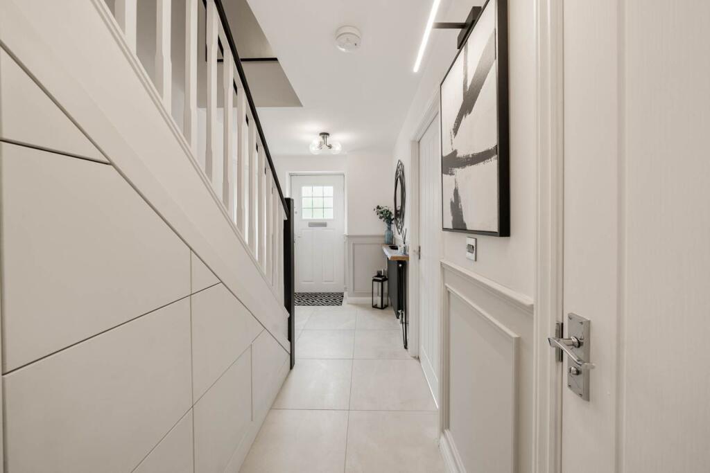 House in Kirklees, West Yorkshire - More
