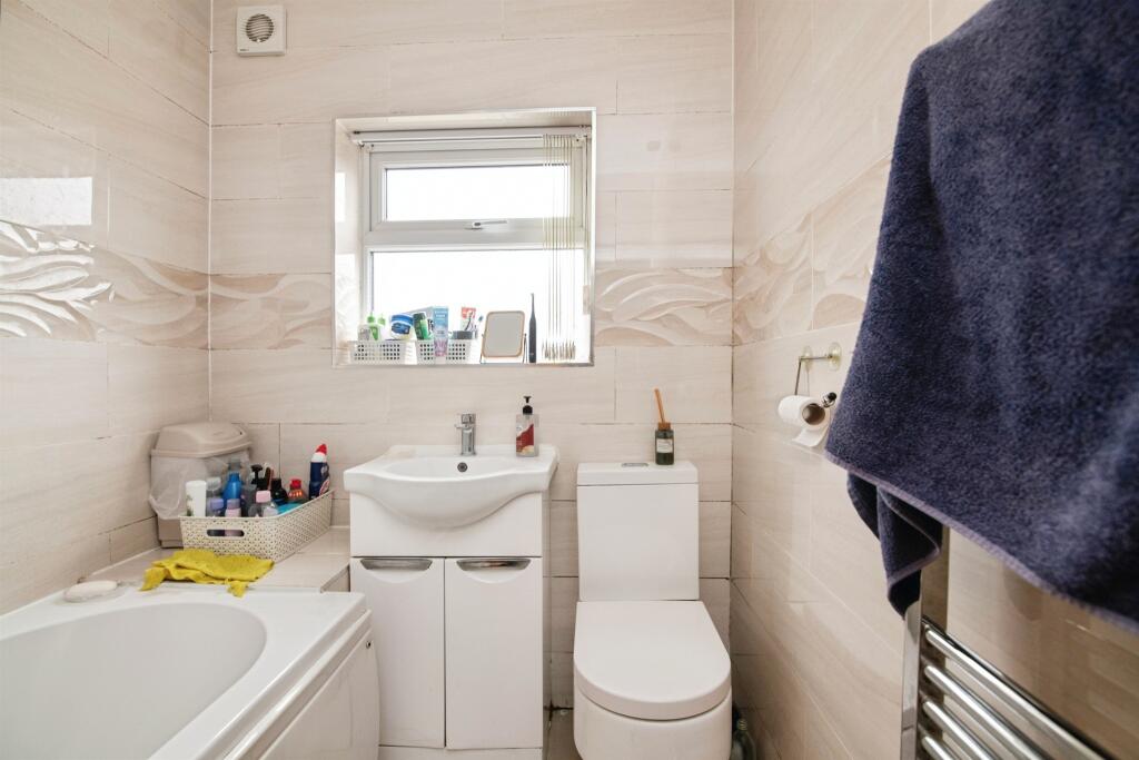 Bilhay Lane, West Bromwich photo 5