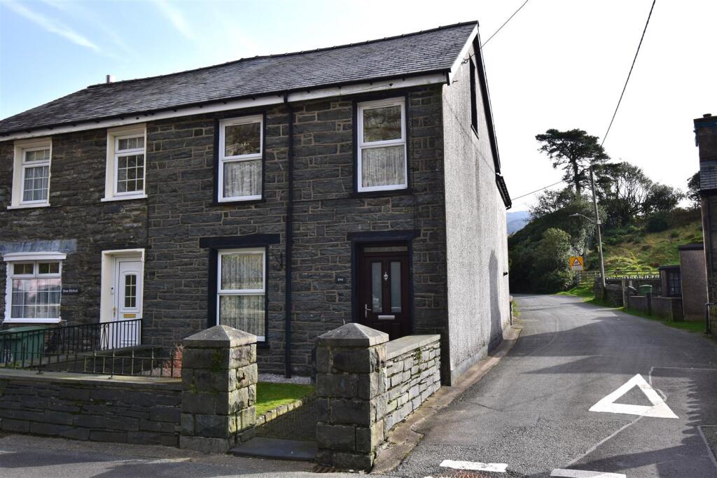 Main image of property: Tanygrisiau, Blaenau Ffestiniog