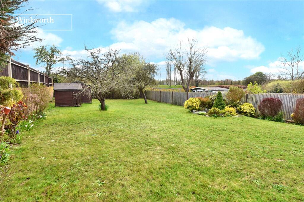 House in Sutton - View 2