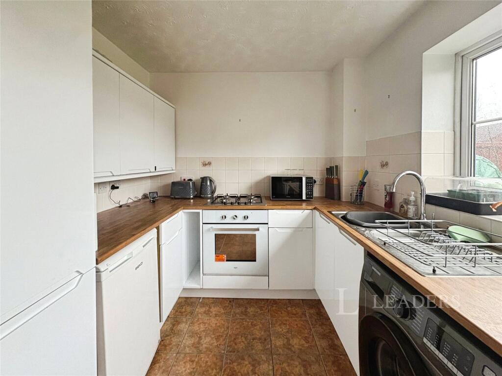 Knowesley Close, Bromsgrove, Worcestershire, B60 photo 3