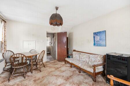 House in Enfield - View 5
