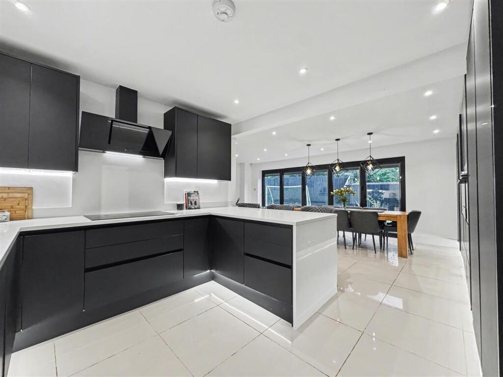 Additional image 10 of Bath Road, Oakhill