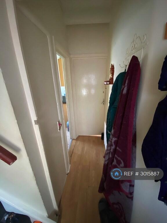 Apartment in Southampton - More