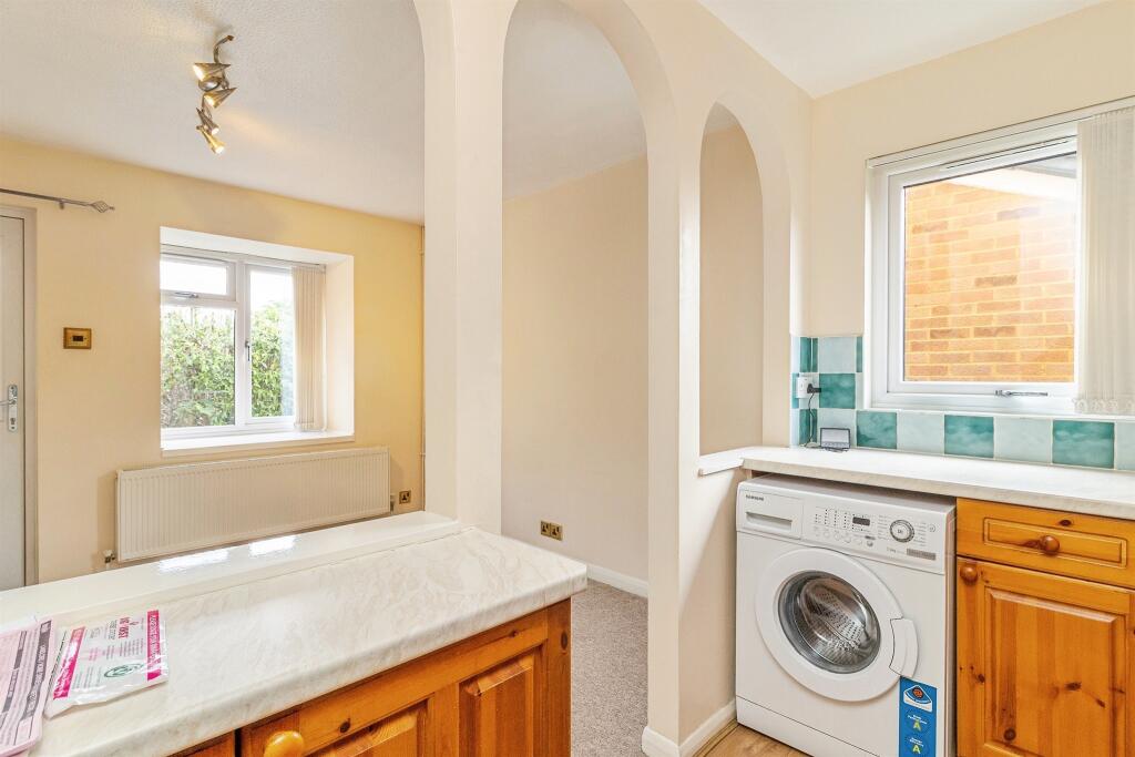 House in St Albans, Jersey Farm, Sandridge - More