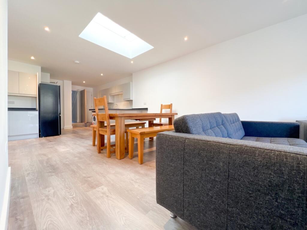 House in Cardiff - View 4