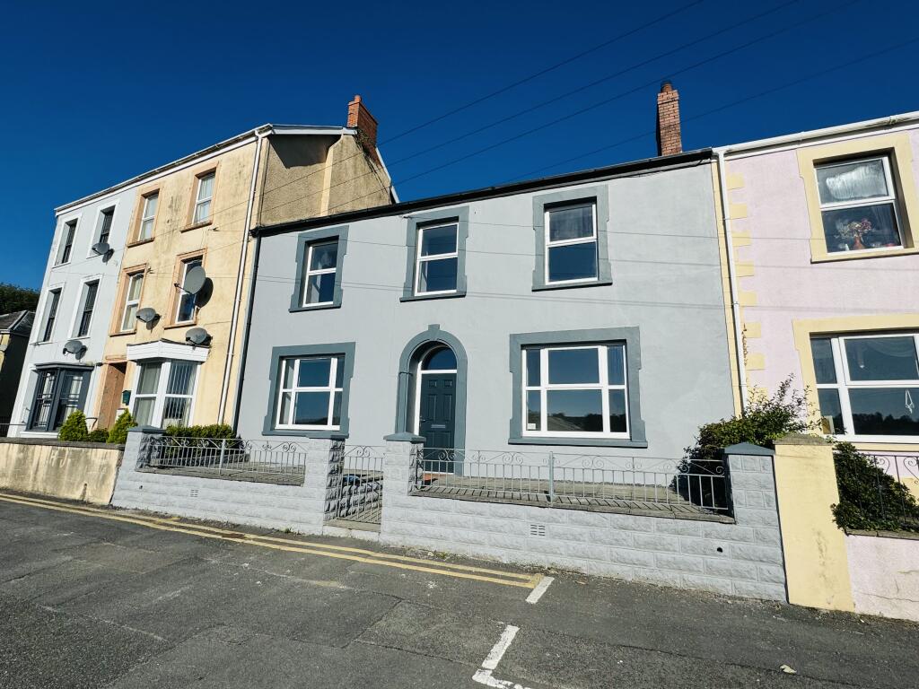 Main image of property: The Parade, Carmarthen