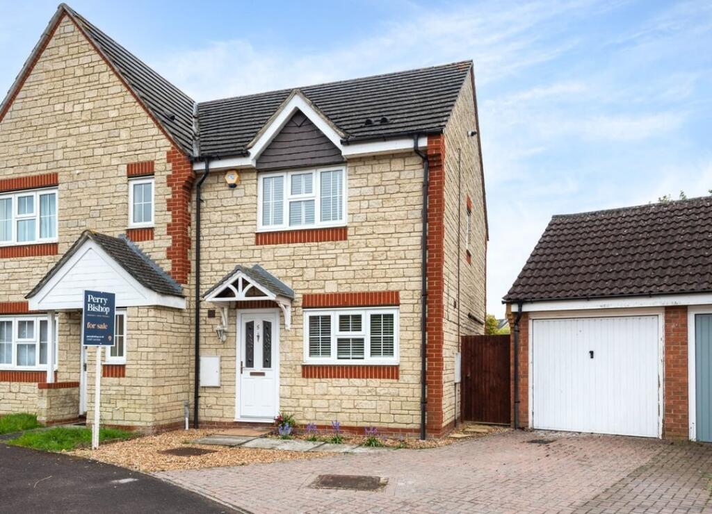Main image of property: Century Close, Faringdon, Oxfordshire, SN7