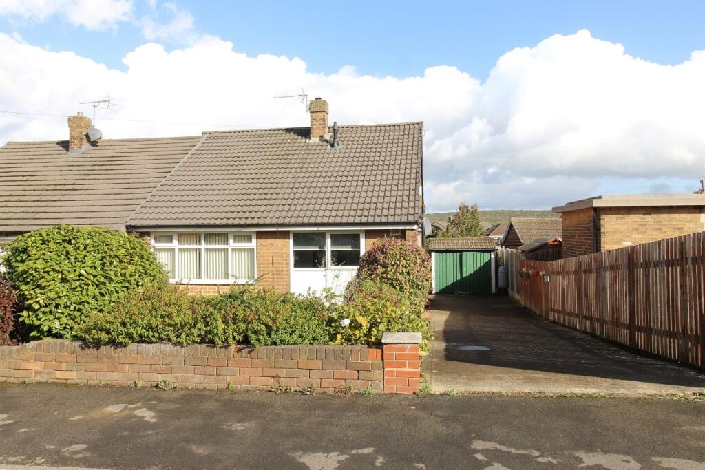 2-bed bungalow on Brinsworth Hall Grove, Brinsworth, Rotherham, £170,000