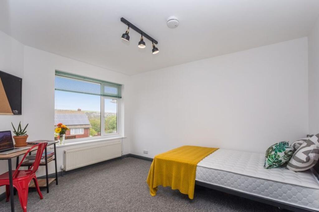 1 bedroom semi-detached house for rent