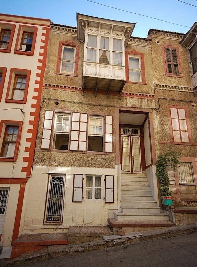 Main image of property: Izmir, Konak, Konak