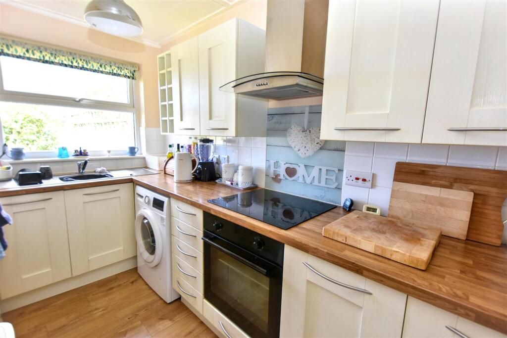 House in Truro - View 4
