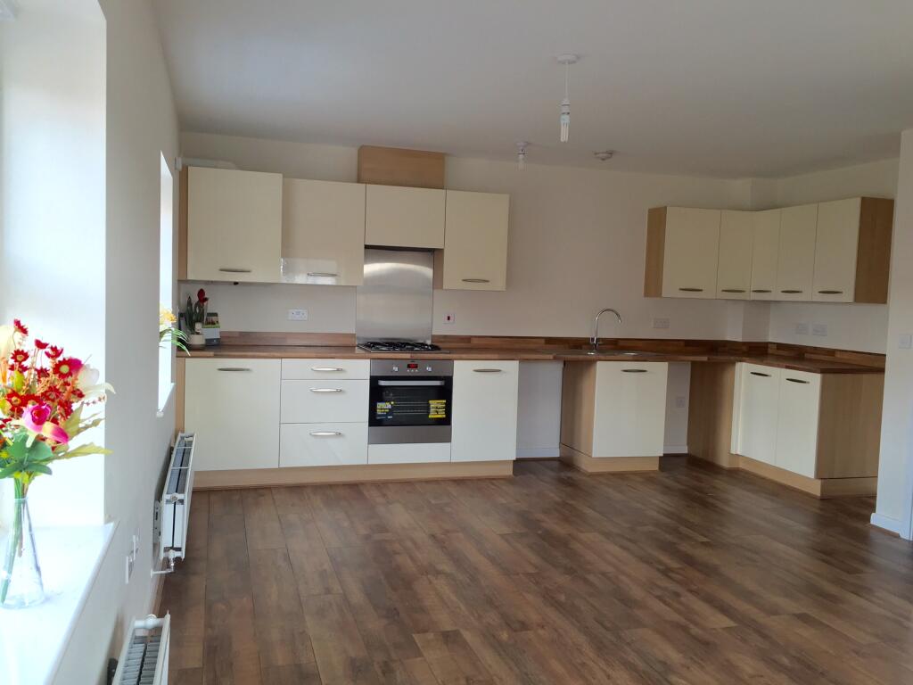 Main image of property: Edinburgh Road, Nuneaton, CV10