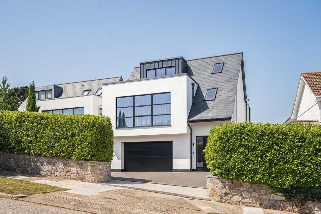 Main image of property: Whidborne Avenue, Torquay, Devon, TQ1 2PQ
