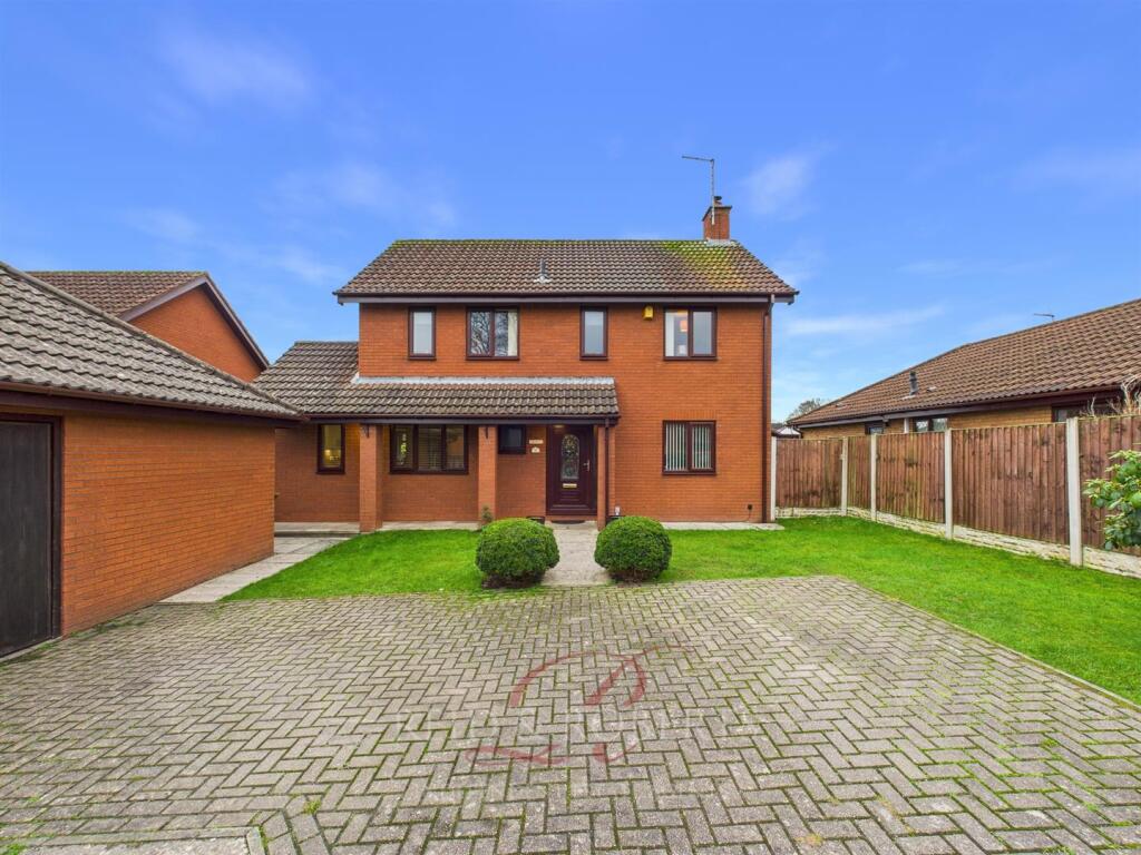 Main image of property: Llwyn Eithin, Mold