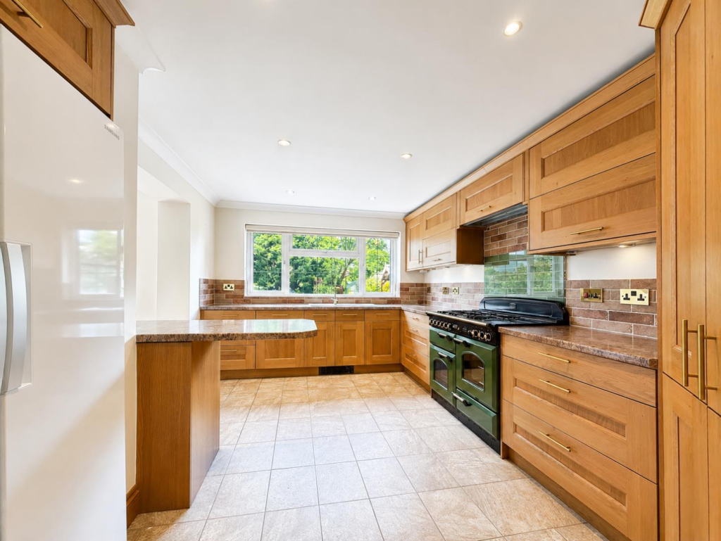 Ashford Road, Kingsnorth - View 6