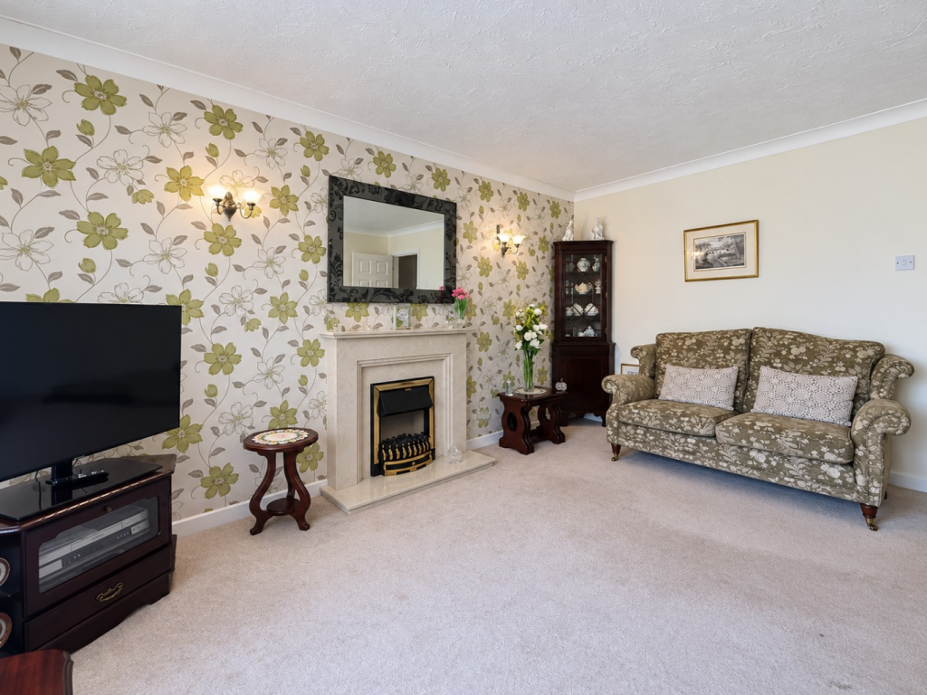 Apartment in Preston - View 4