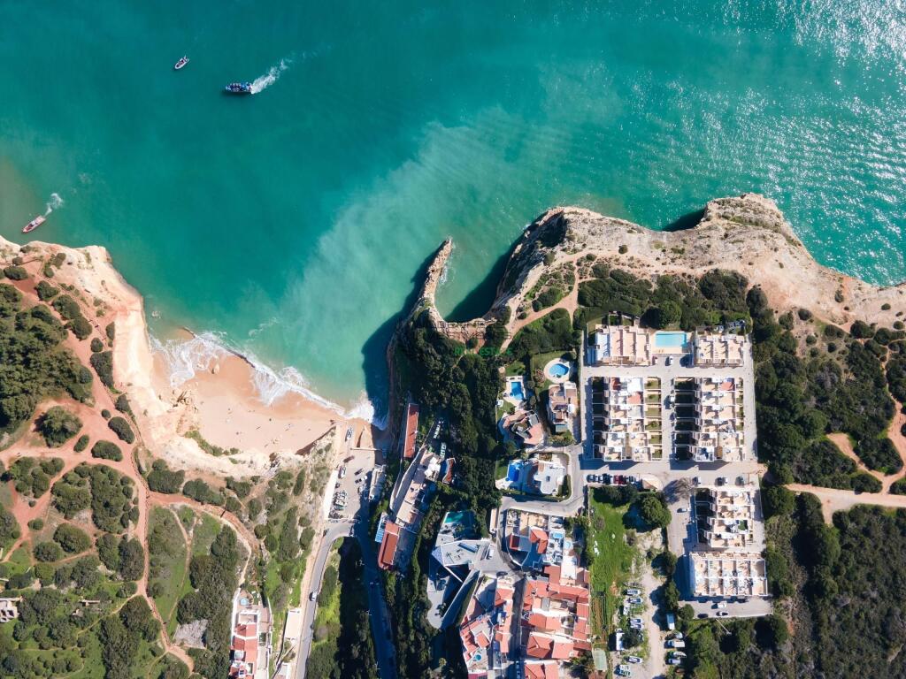 Main image of property: Algarve, Lagoa