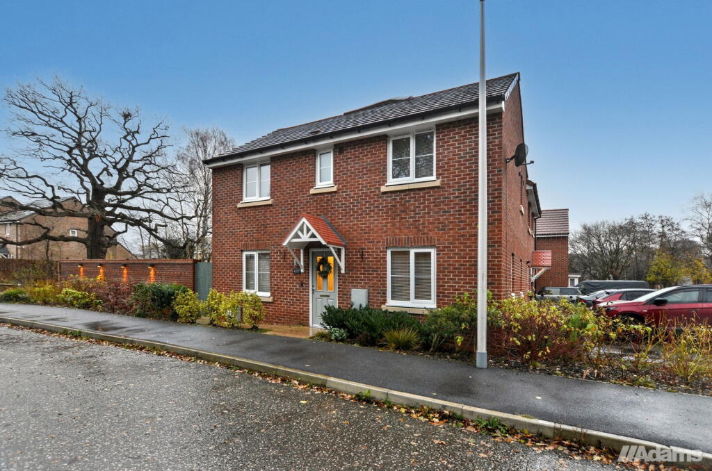 3-bed semi-detached on Sawston Cross, Sandymoor, £300,000