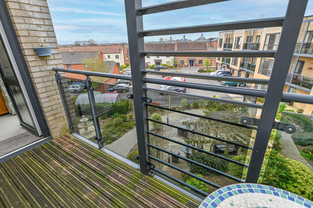Darnel Road, Waterlooville - View 5