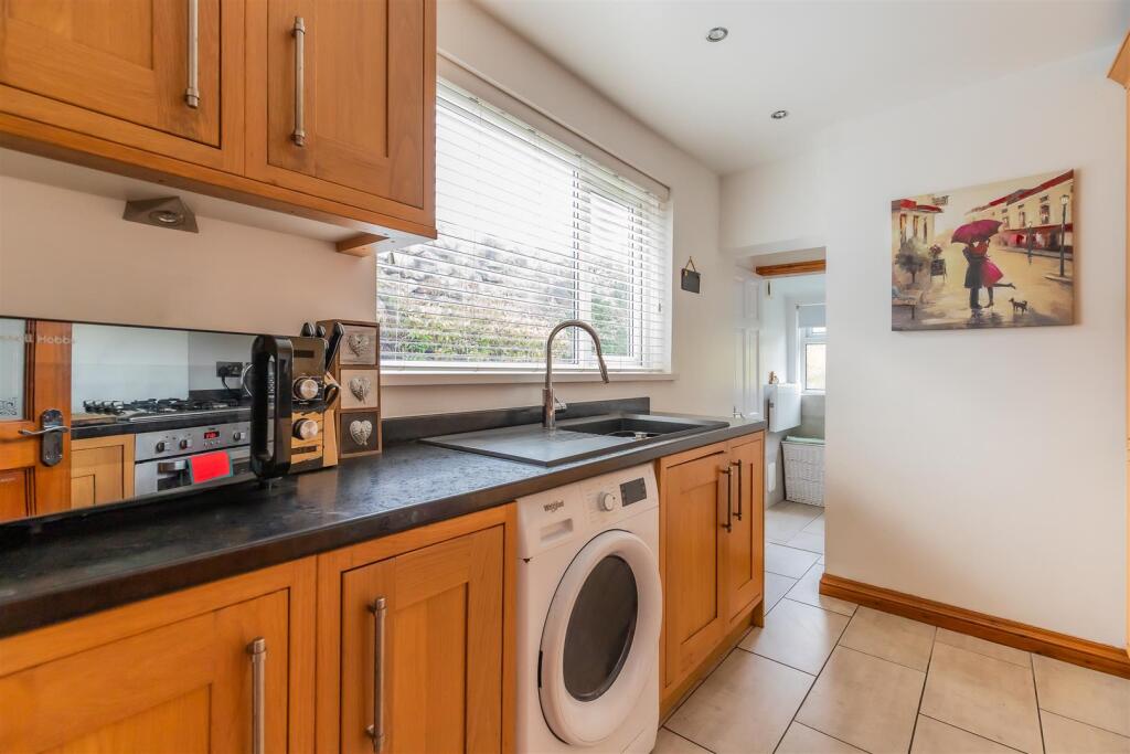 House in Cardiff, Adamsdown - View 4