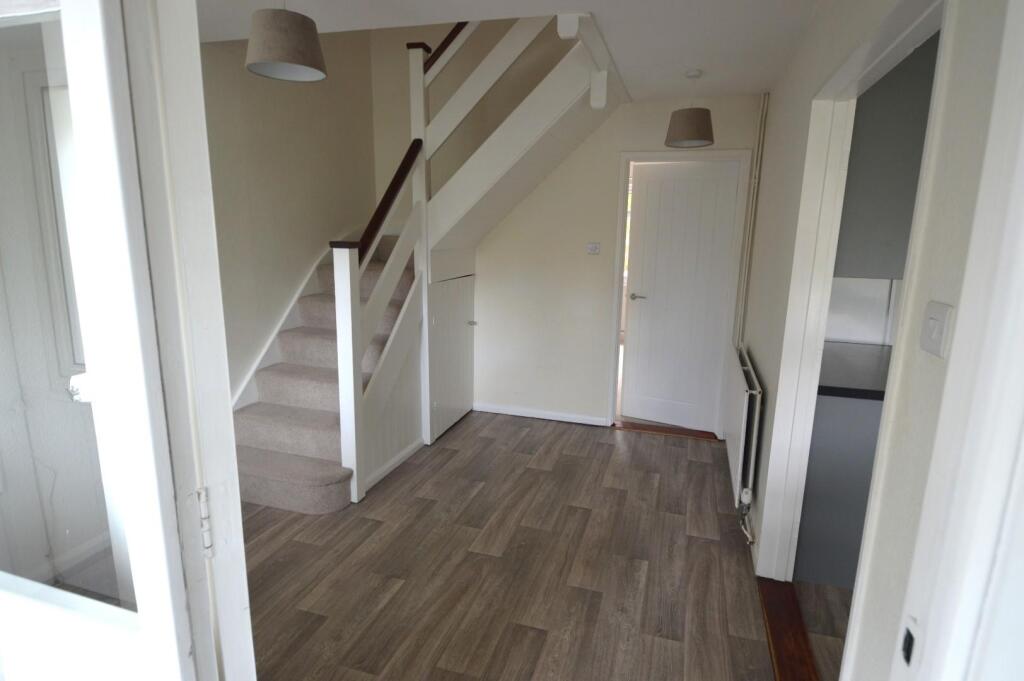 Windsor Place, Crowborough – další