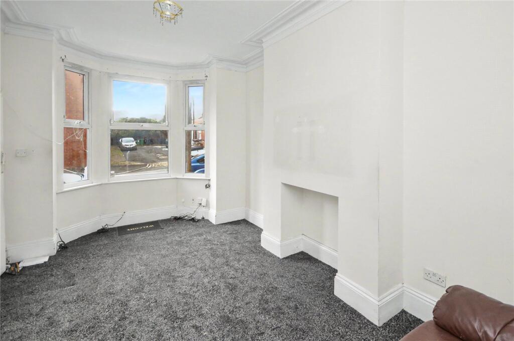 House in Leeds, Beeston Hill, Holbeck - View 2