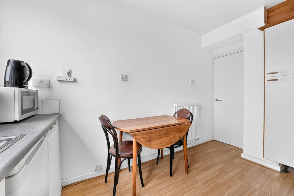 Apartment in London - View 4